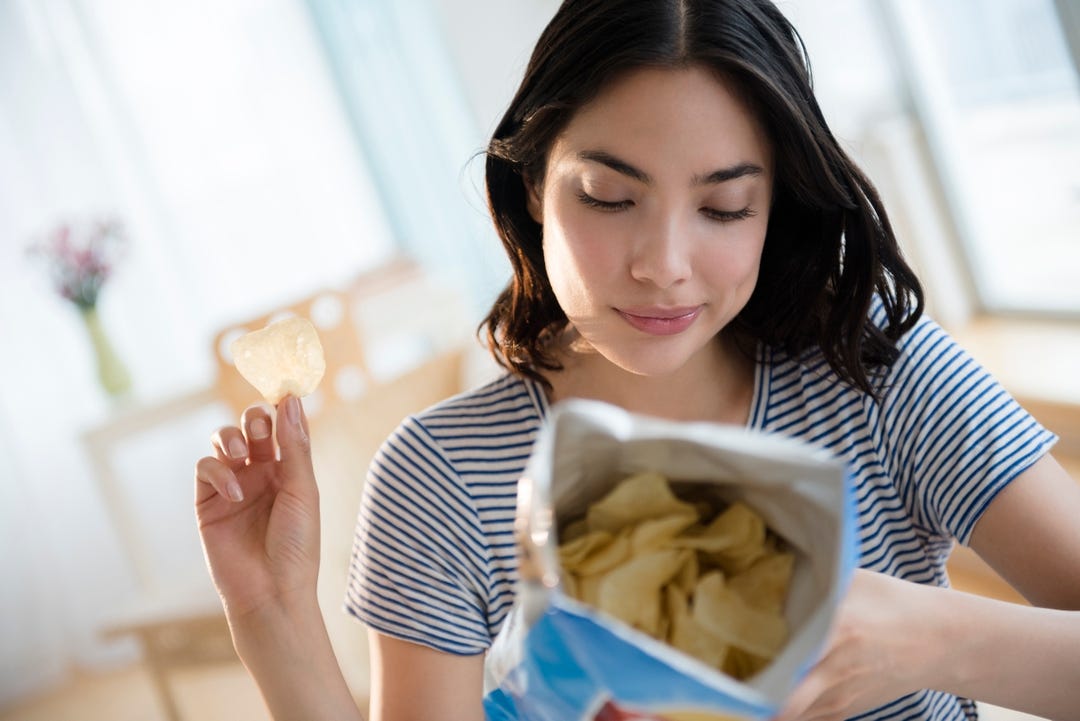 Does Snacking Does snacking between meals provide nutritional value? - The Brighter ...