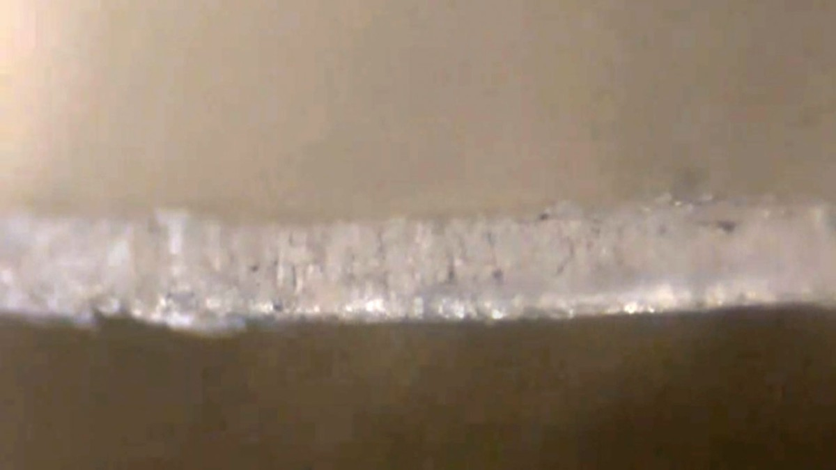 After fast charging their new lithium battery, the researchers observed its indium anode had a smooth lithium electrodeposition, whereas other anode materials can grow dendrites that impact the battery’s performance. 