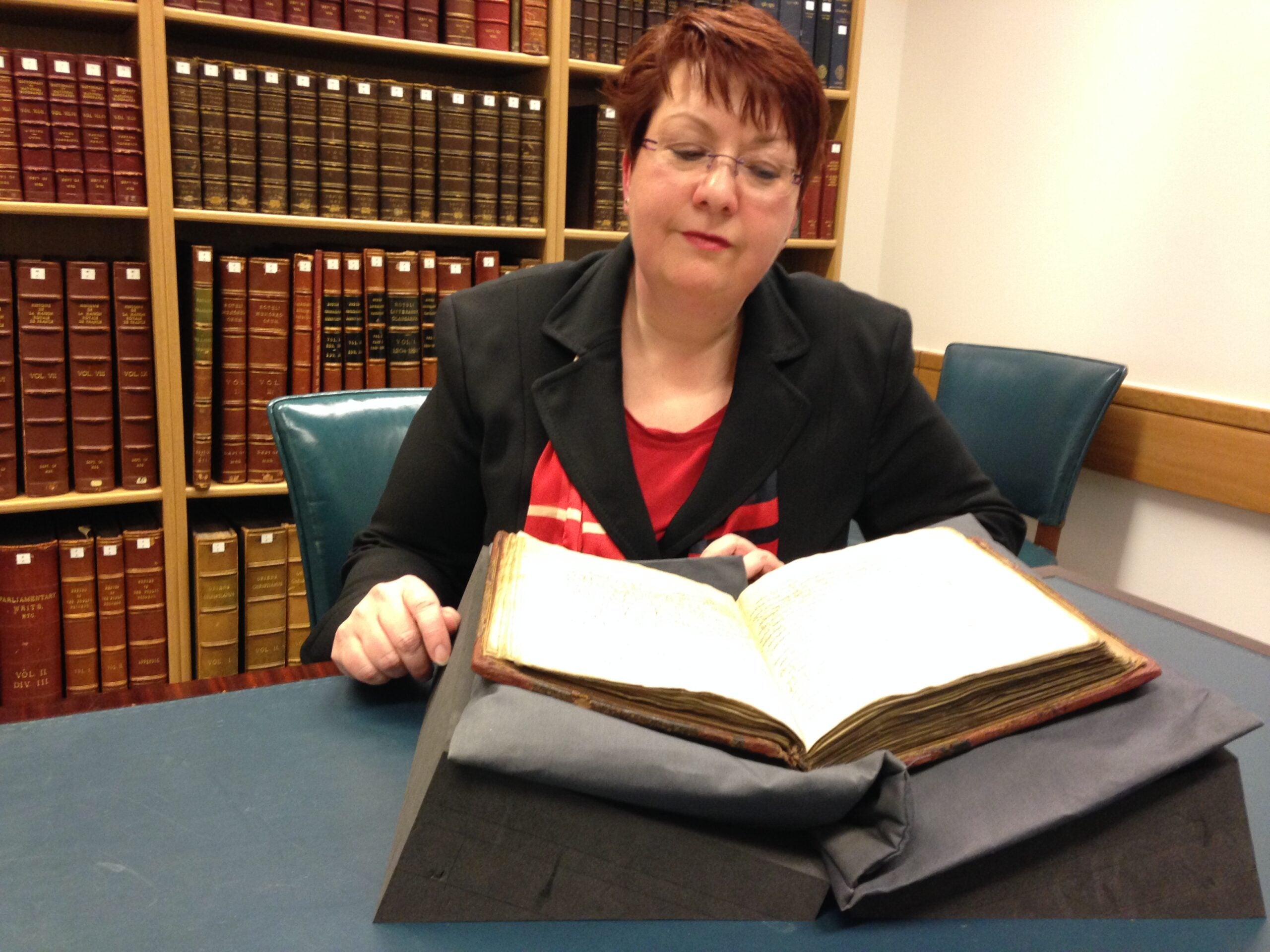Dr Christina Lee with the Leechbook. 