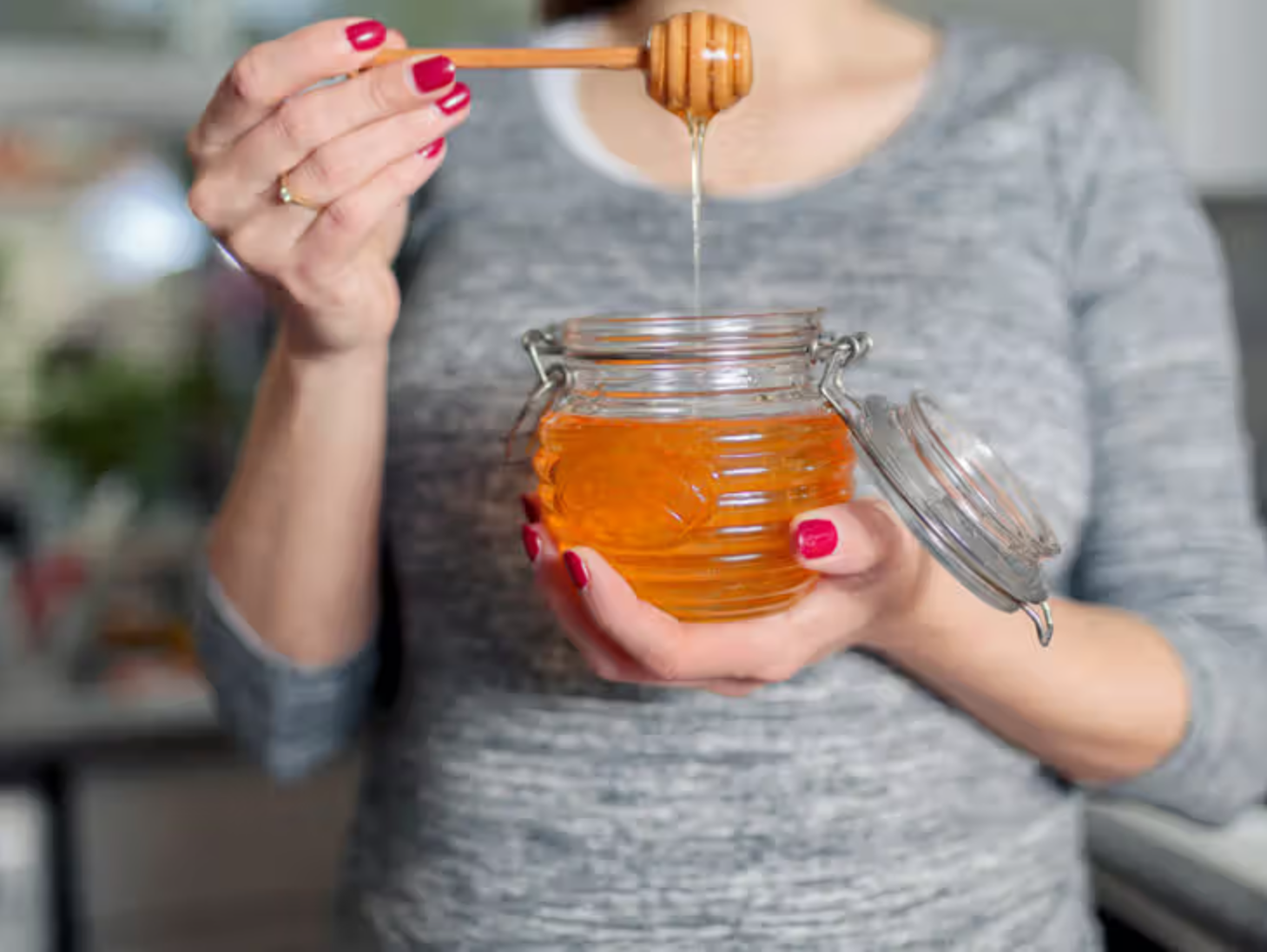 Manuka honey could reduce breast cancer growth by 84%, study finds ...
