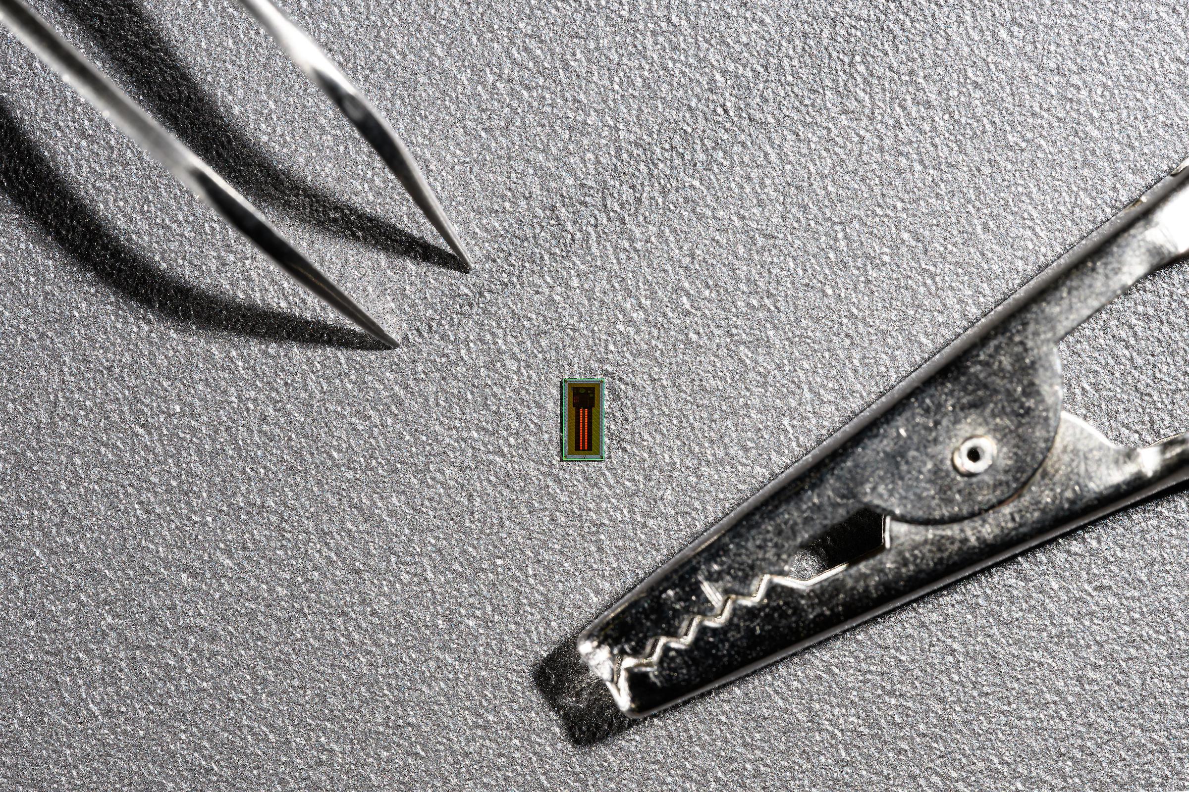 Miniaturized Brain-Machine Interface (MiBMI).