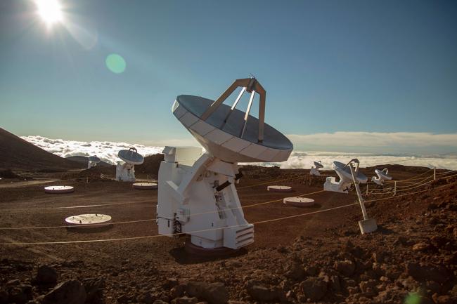 One of the 6-meter antennas comprising the Submillimeter Array (SMA) at the summit of Maunakea in Hawaii. SMA is one component of the Event Horizon Telescope, which combines multiple telescopes into a single globe-spanning observatory.