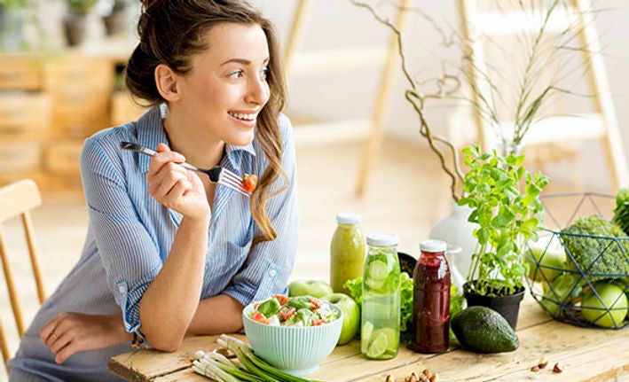 Fiber-rich diet improves gut health and fights infections