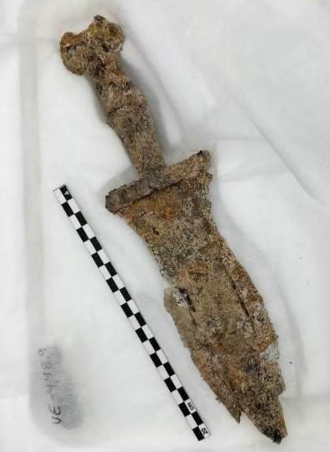 A 'pugio' found in the Cortijo Lobato archaeological site.