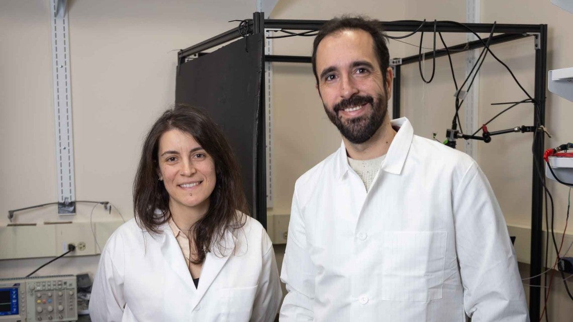 Azahara Oliva, left, and Antonio Fernandez-Ruiz, both assistant professors of neurobiology and behavior, are working to discover how brain circuits support learning and memory.