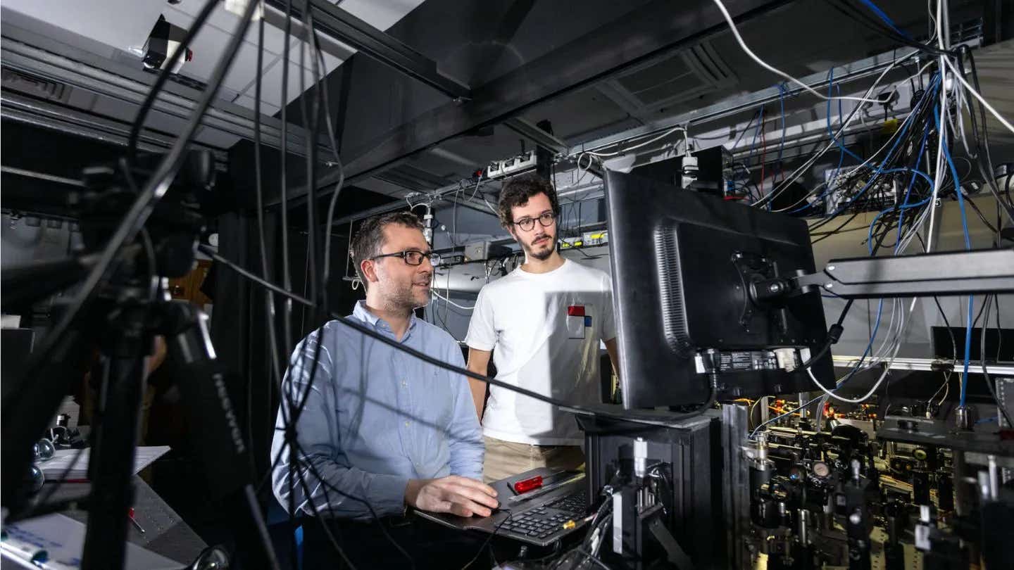Professor Riccardo Sapienza and Sir John Pendry of the Department of Physics at Imperial College London.