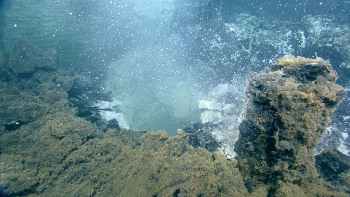 Axial Seamount, an underwater volcano off Oregon's coast, is ready to erupt.