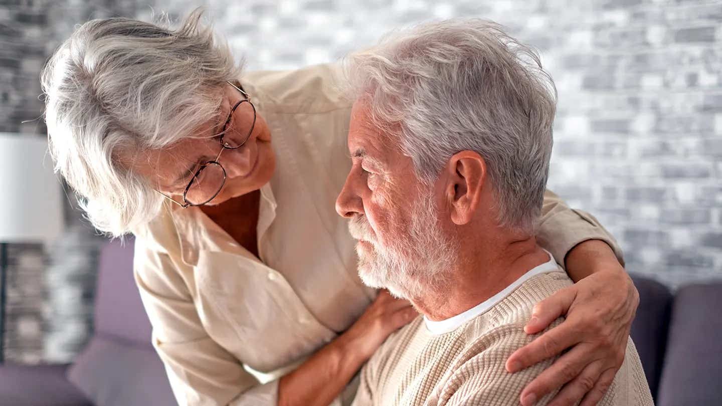 Recent findings highlight the possible risks of gabapentin, a popular painkiller, linking frequent use to increased dementia risk in adults aged 35-64.