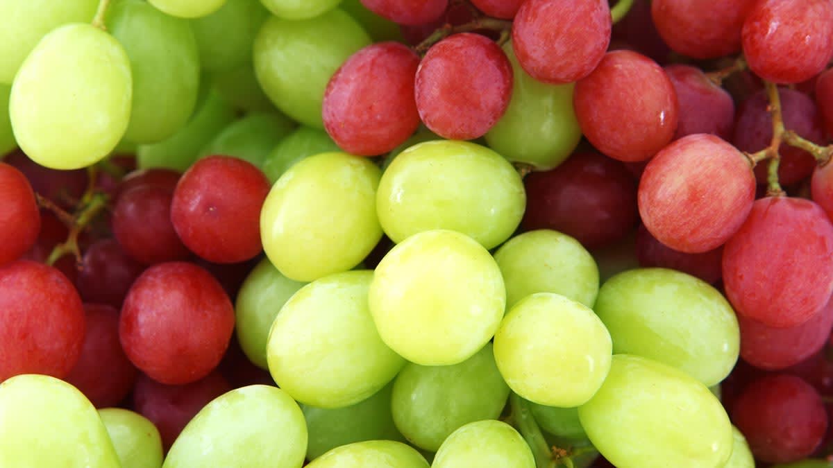 Grapes provide health benefits to the heart, gut, and eyes. 