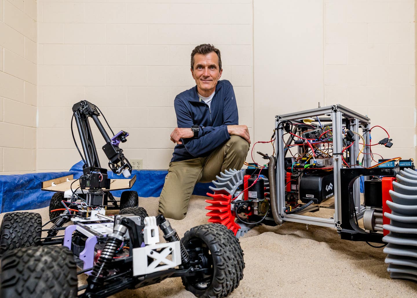 Earth tests for space rovers may be flawed. New UW–Madison simulations reveal better ways to model rover behavior on Moon and Mars.