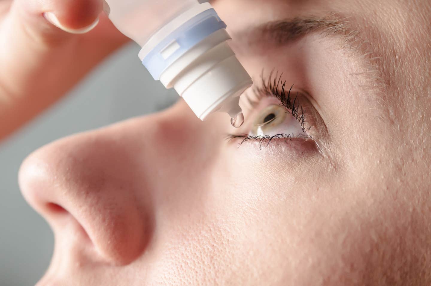 A new FDA-approved eye drop promises clearer near vision for up to 10 hours without glasses