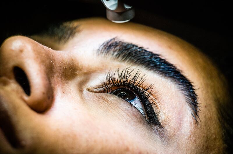 A bioengineered implant could be an alternative to the transplantation of donated human corneas.