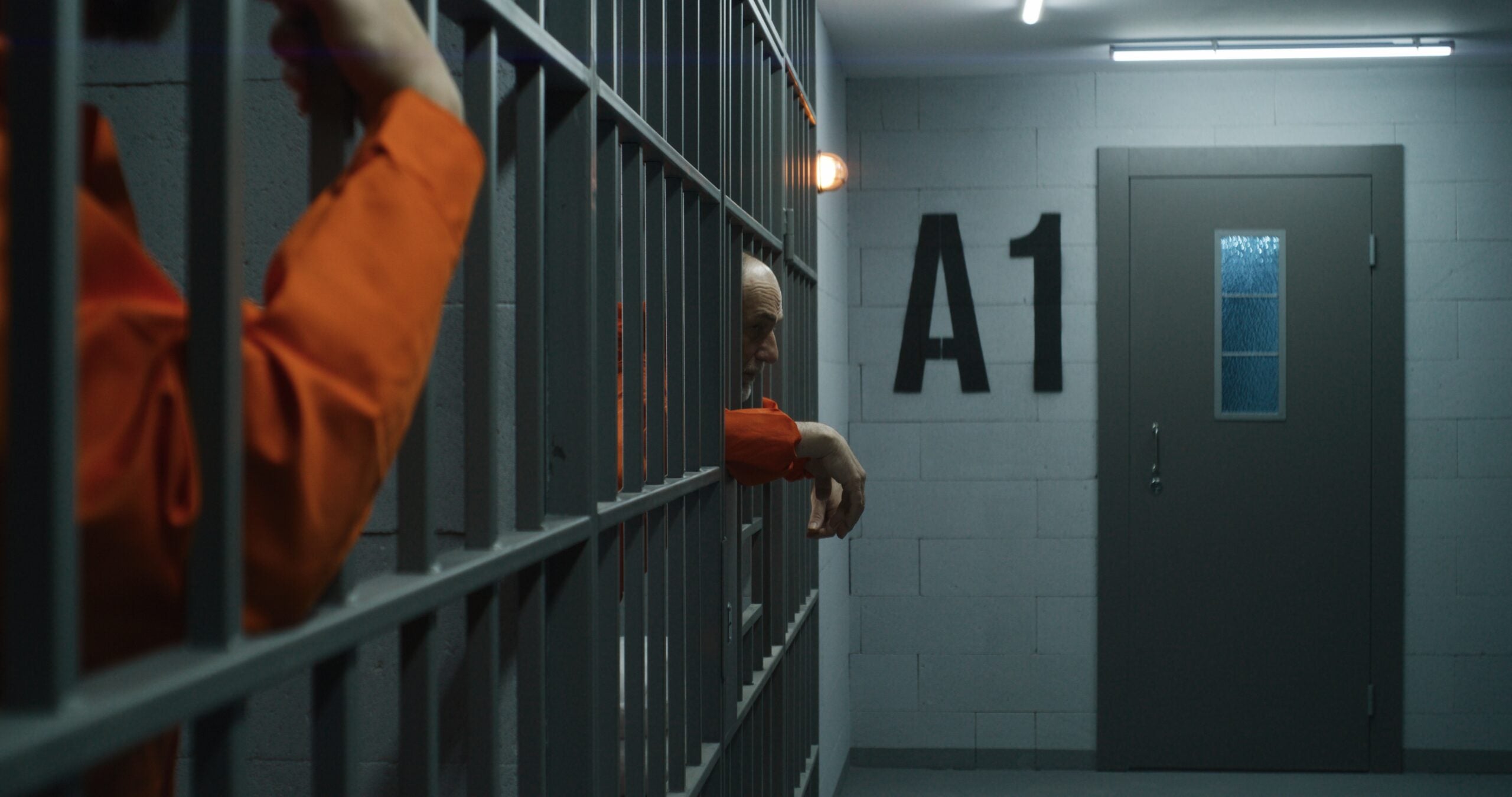 Study shows how digital technologies in prisons aid reintegration but pose security risks.