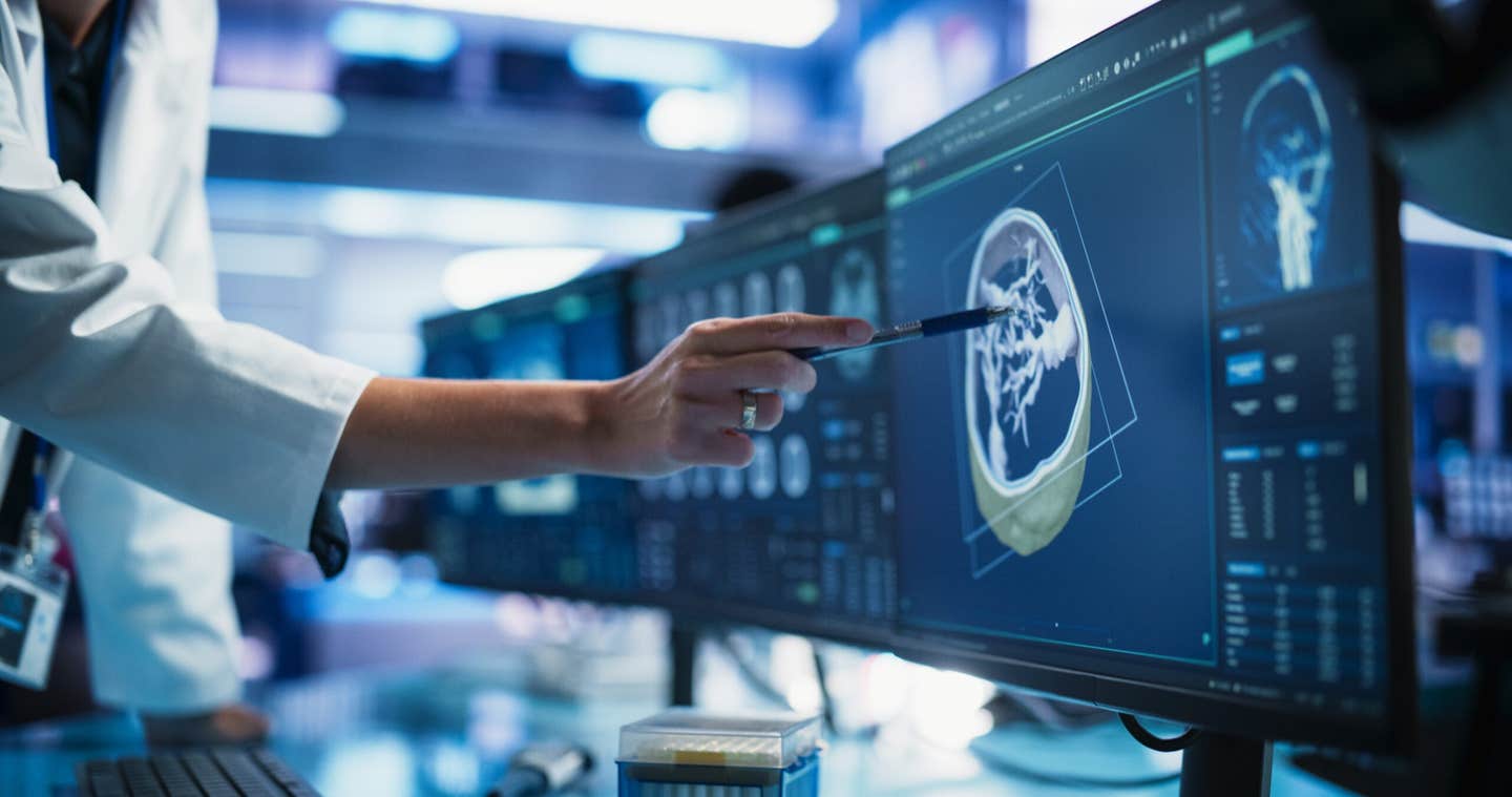 UCLA scientists created AlloCAR70-NKT, a ready-to-use immune cell therapy that targets kidney cancer from multiple angles—without customizing for each patient.