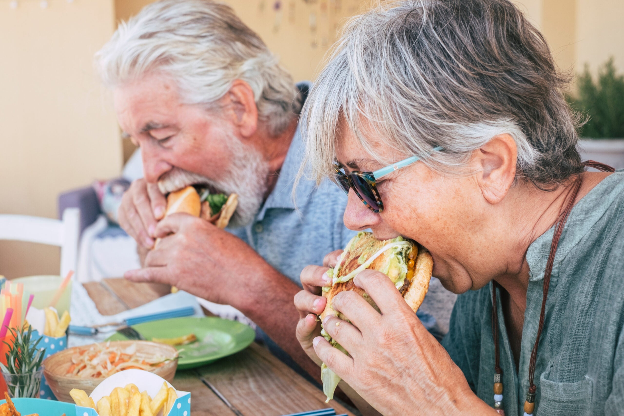 A long-term study of over 42,000 adults found connections between processed foods and Parkinson’s, with diet choices shaping brain health decades ahead.