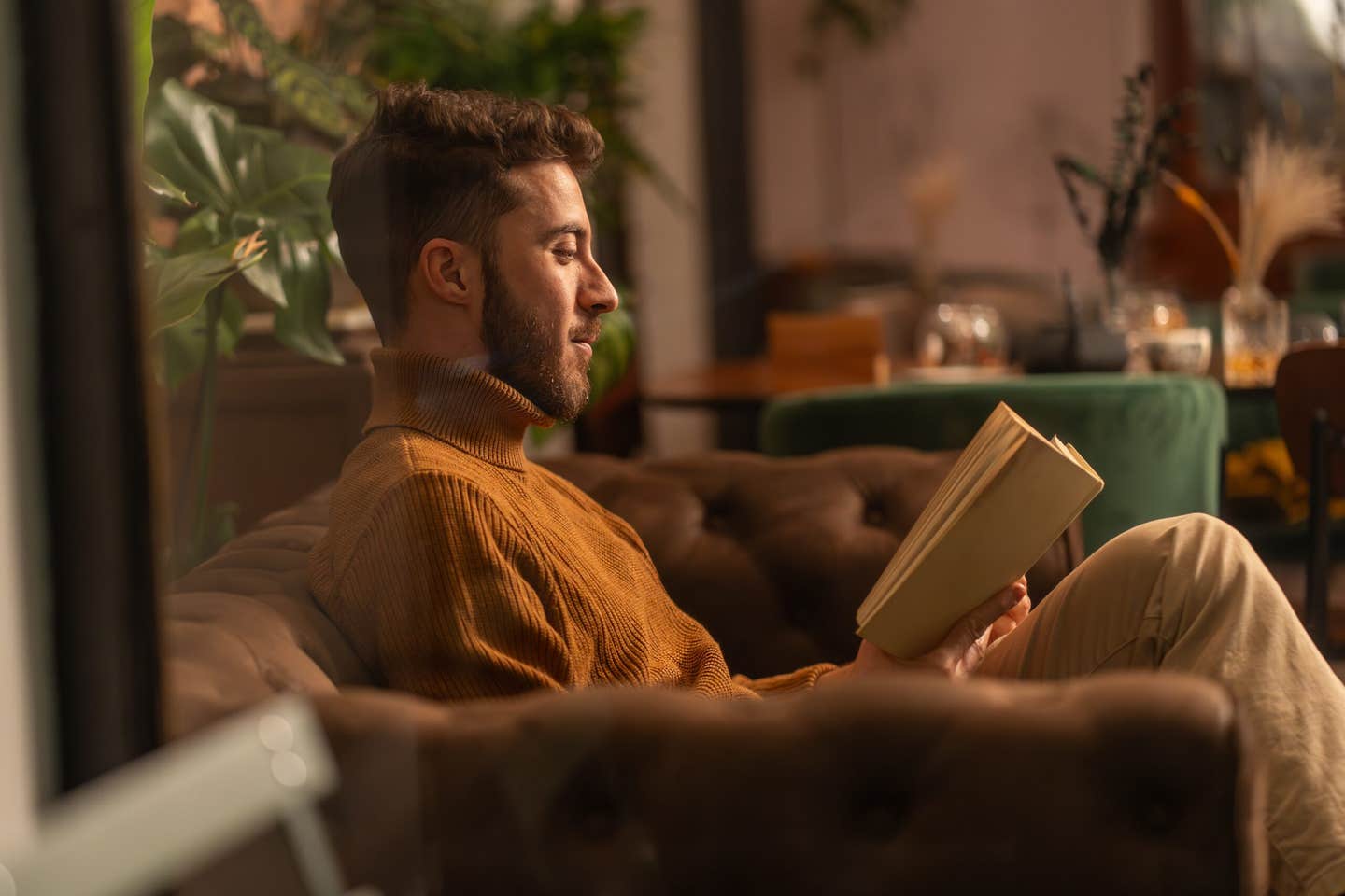 A major study finds reading for pleasure in the U.S. has dropped 40% in 20 years, raising health and cultural concerns.
