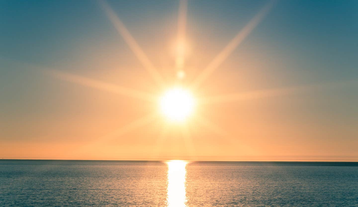 New study shows how sunlight's electric field speeds up water evaporation by breaking off water clusters at the surface.