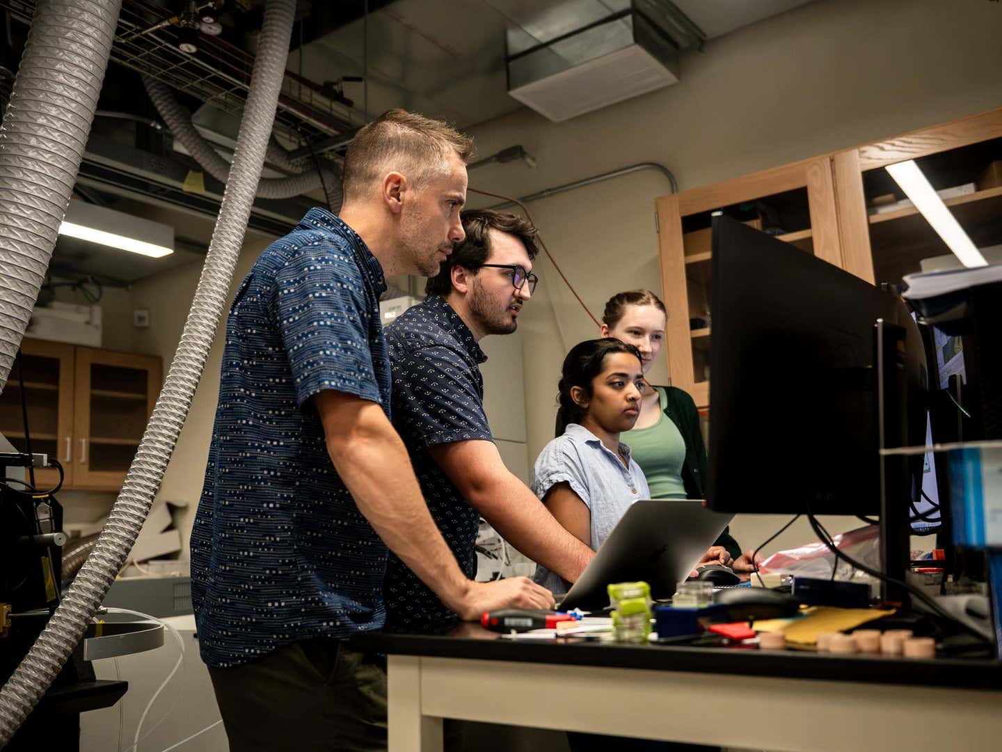 The researchers analyzed whole-rock chemical data from hundreds of samples of metasedimentary and metaigneous rocks