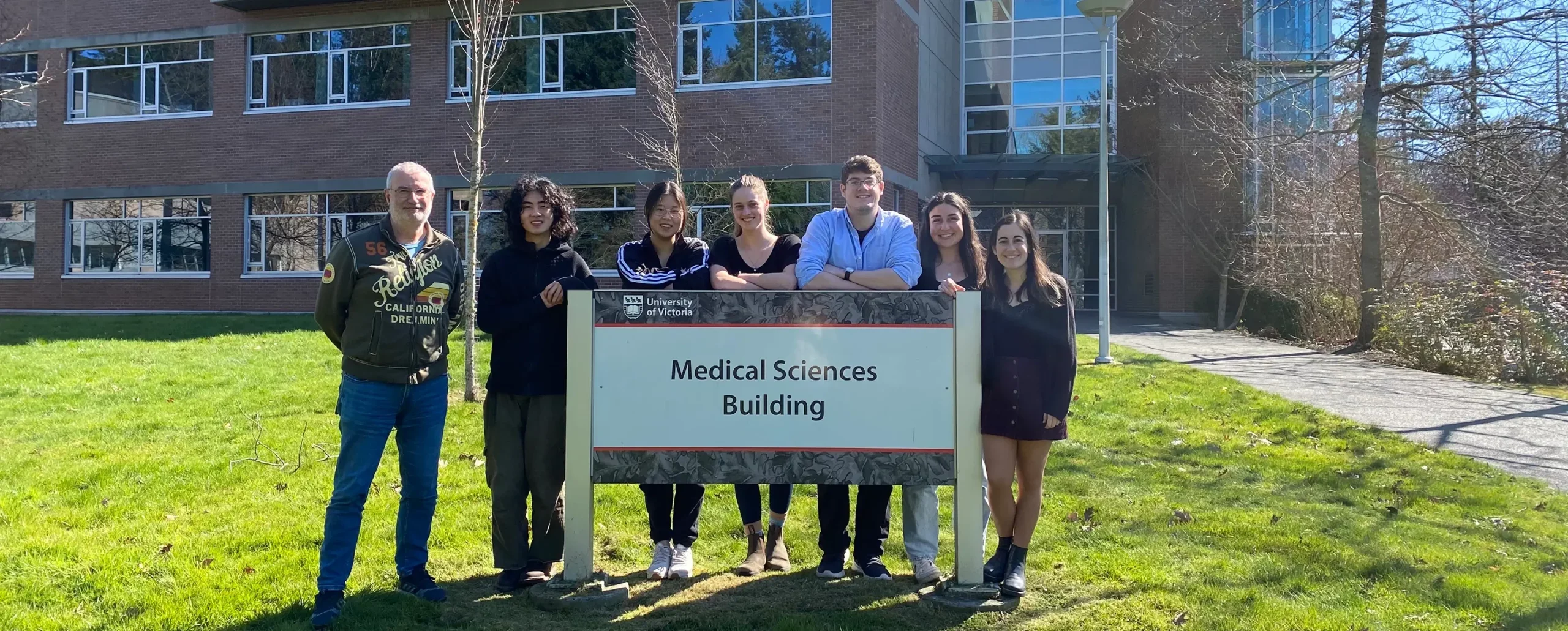 Hector Caruncho and the members of his neuroscience research lab at UVic