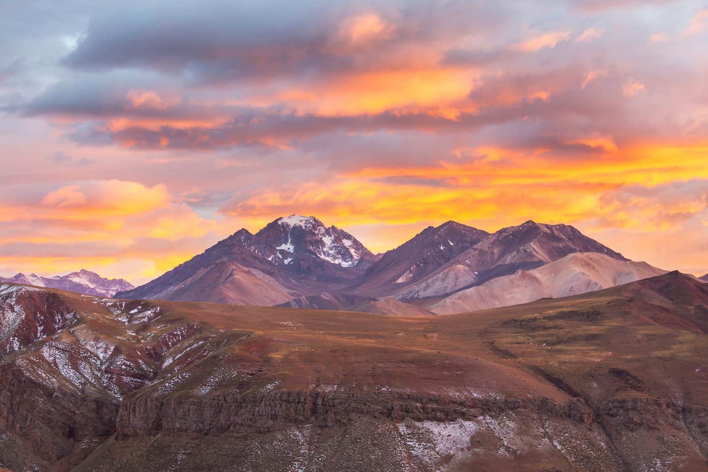 A new modeling study of the Southern Andes shows that if a megadrought like Chile’s current one strikes again near the end of this century, the region’s largest glaciers will be too depleted to provide the meltwater buffer that has kept rivers flowing so far, raising urgent questions about water security and climate policy.