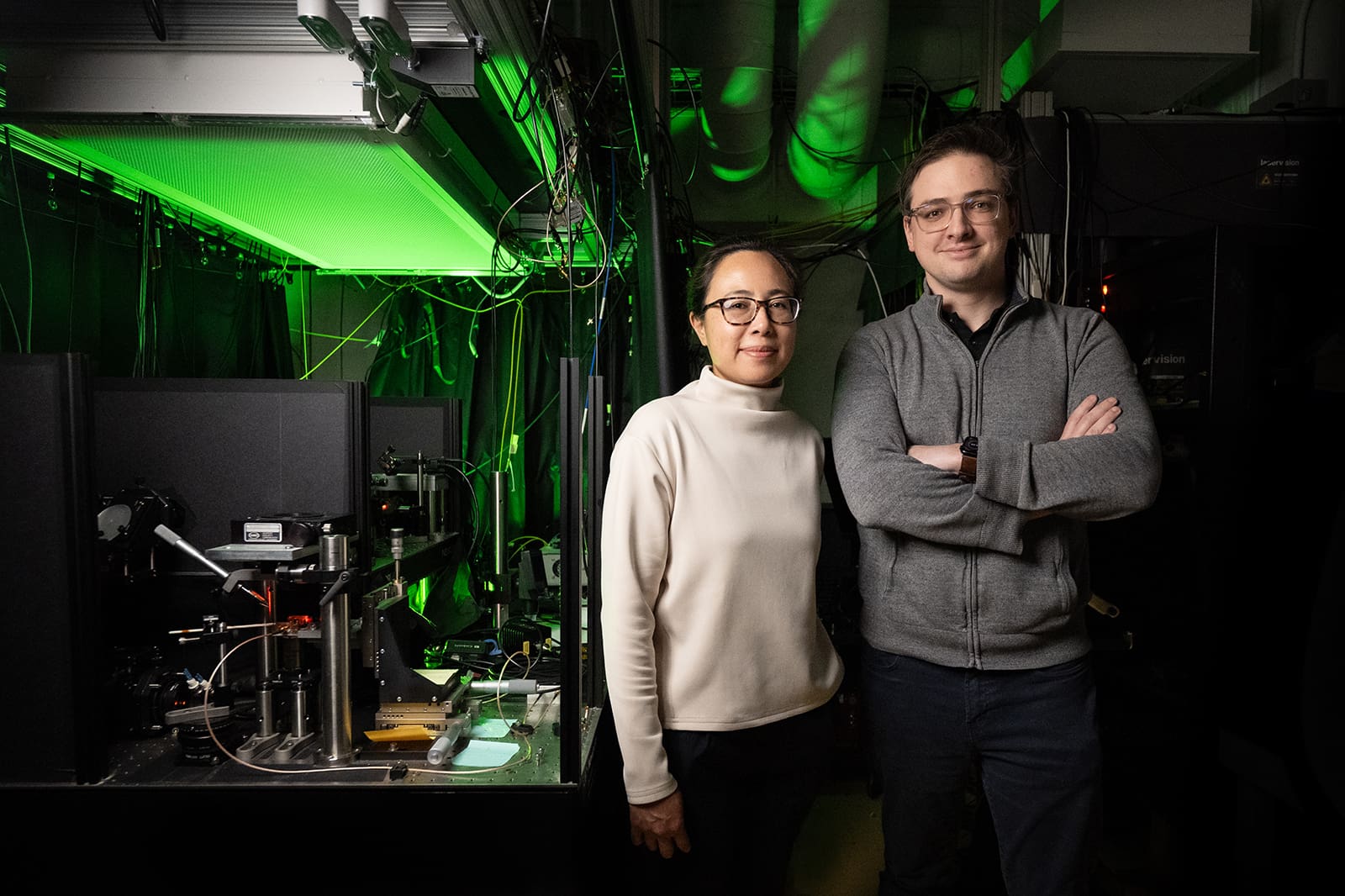 Jared Rovny, right, found a way to use entanglement as a resource to realize a major quantum advantage with very little additional cost — a rare feat, according to his adviser, Nathalie de Leon, left. 
