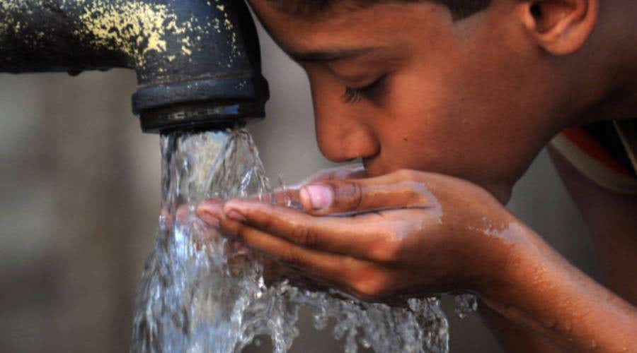 A 20-year study in Bangladesh shows that when people switch from arsenic-contaminated wells to safer water, their risk of dying from cancer and heart disease can fall by half.