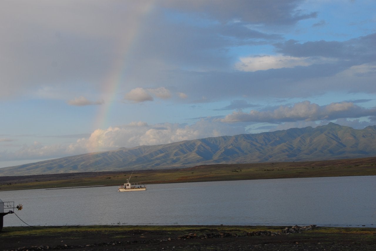 Lake Turkana sits in a tectonic basin formed by the East African Rift. Fed mainly by the Omo River, its levels and size have long been shaped by climate-driven shifts in rainfall and evaporation.