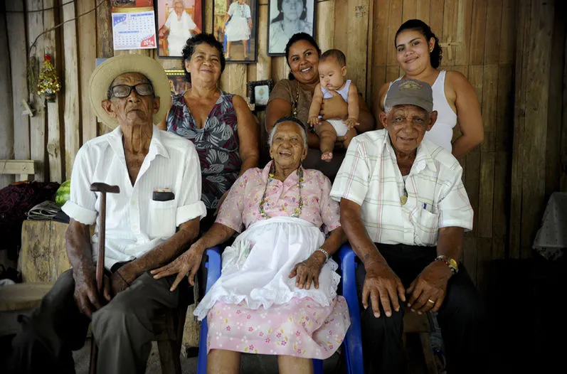 In Nicoya, the pattern looked different. Exceptional longevity appeared mainly in men, especially those born before 1930.