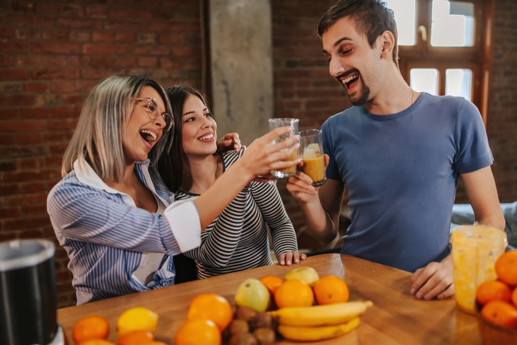 An alcohol-free toast. (CREDIT: CC BY-SA 4.0)