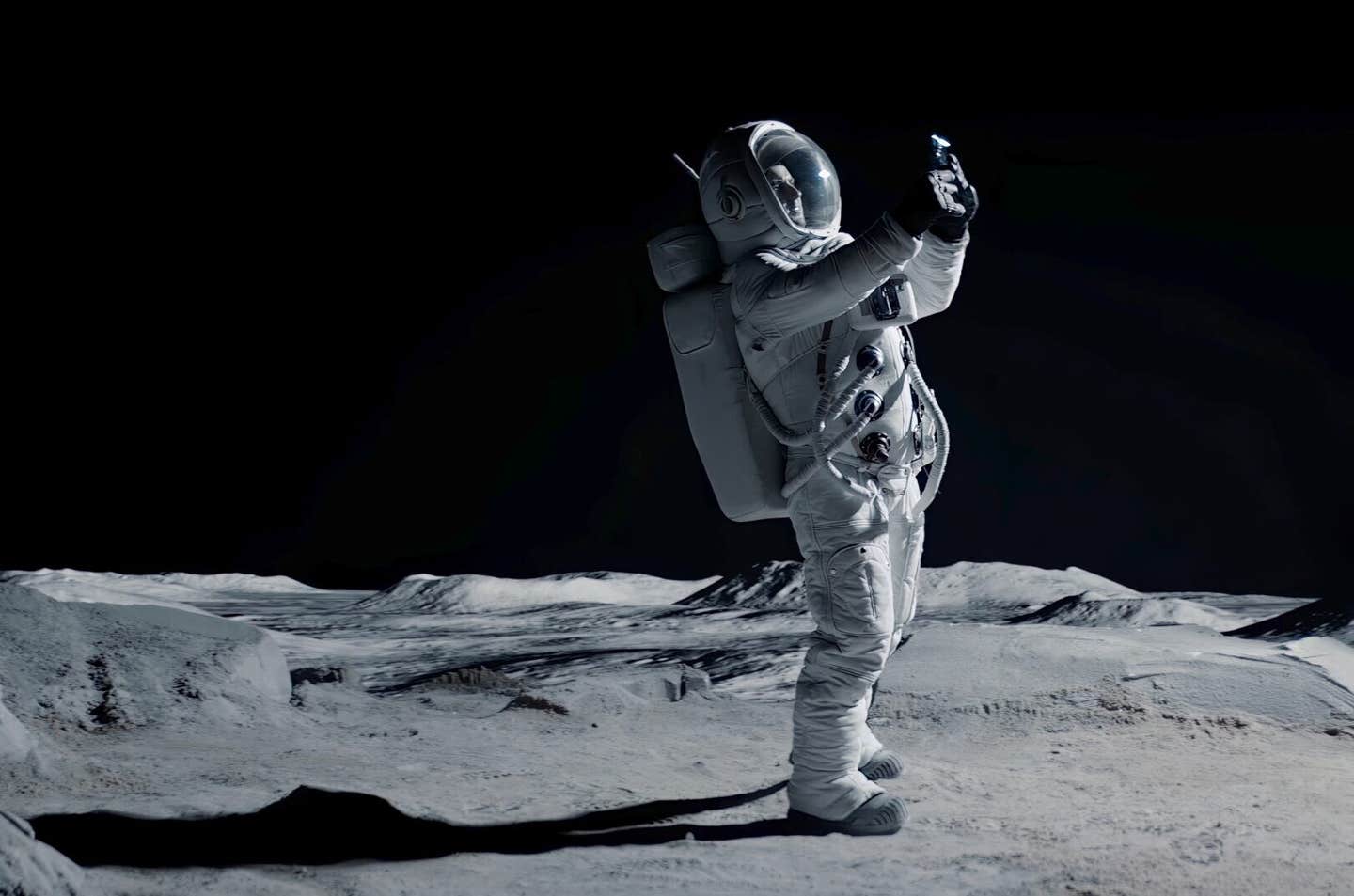 Chinese researchers unveil the first practical lunar timekeeping software to support navigation, landings, and future Moon missions.