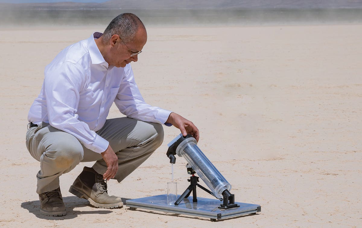 A UC Berkeley device uses a MOF and sunlight to harvest drinking water from desert air, even in Death Valley conditions.