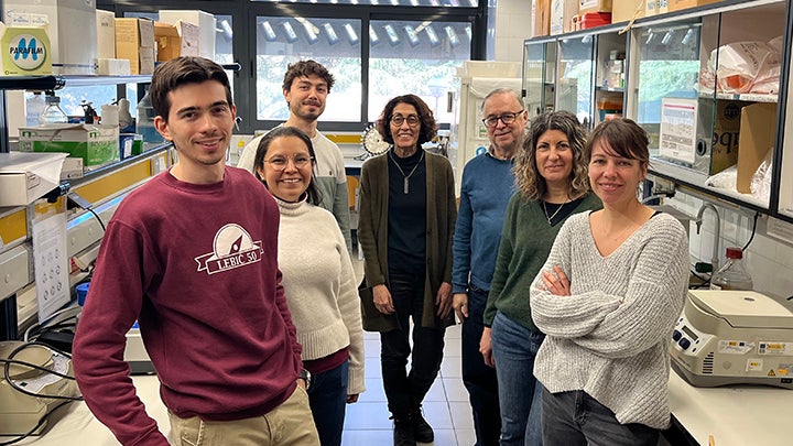The research team. From left to right, Albert Mestres, Tania Quesada, Albert Blasco, Marta Giralt, Francesc Villarroya, Anna Planavila and Marion Peyrou.