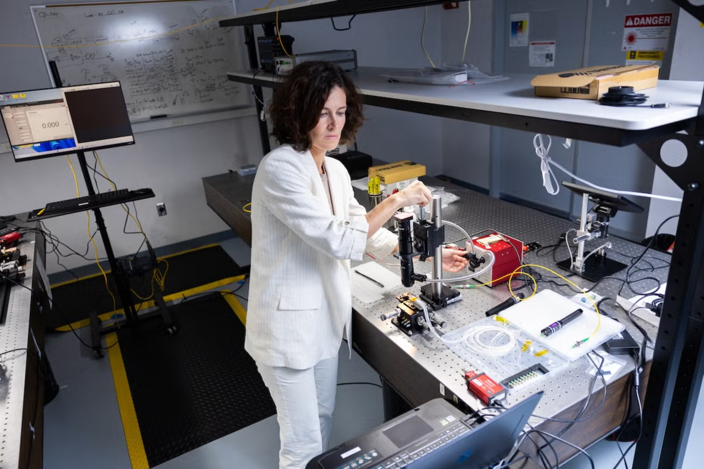 Professor Andrea Blanco-Redondo while performing the photonic quantum experiments at her lab at CREOL, the College of Optics and Photonics at UCF.