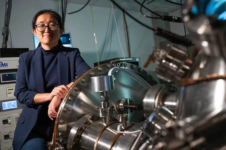 Rice University researchers developed magnetoARPES to directly observe time-reversal symmetry breaking in a kagome superconductor, offering new insight into unconventional superconductivity.