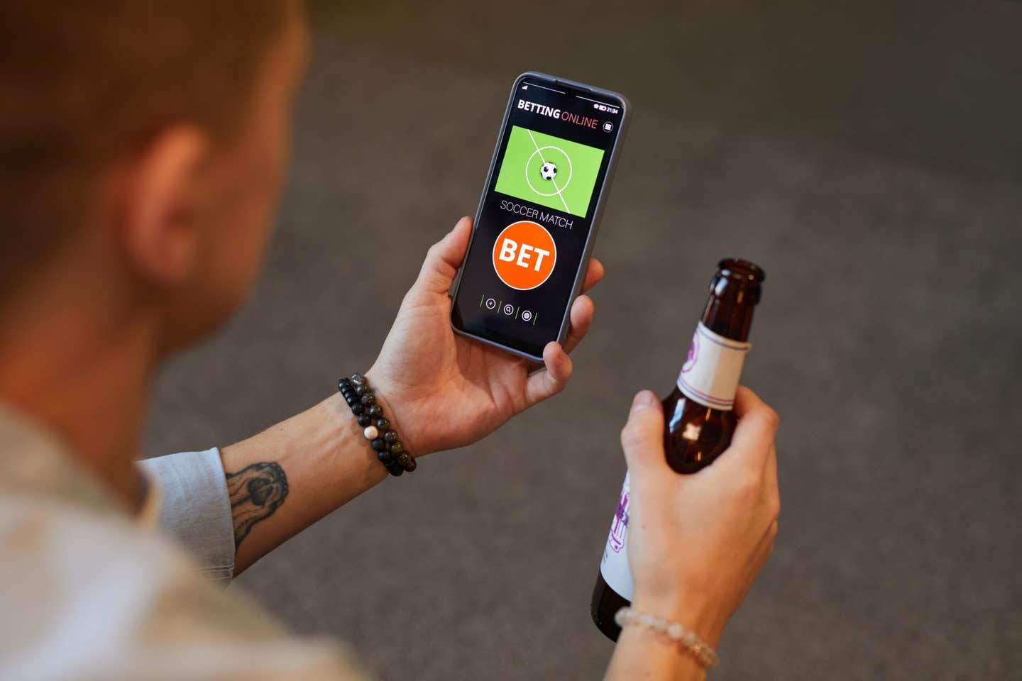 A new study links online sports betting legalization to a 10% rise in binge drinking among men 35 and under who already drink heavily.