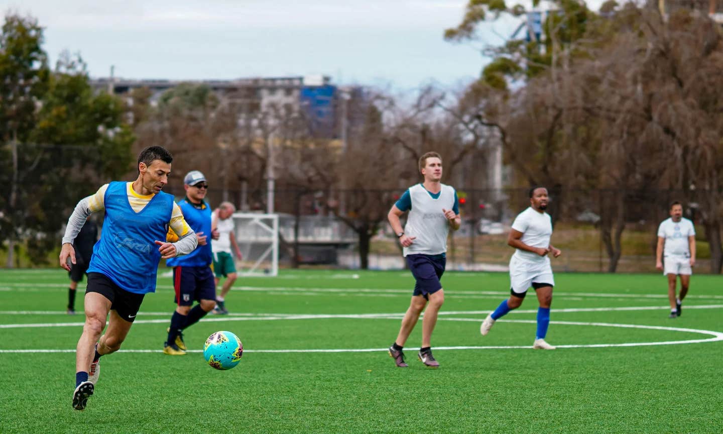 Study finds soccer teams win more when they spread play unpredictably across the entire field rather than relying on familiar zones