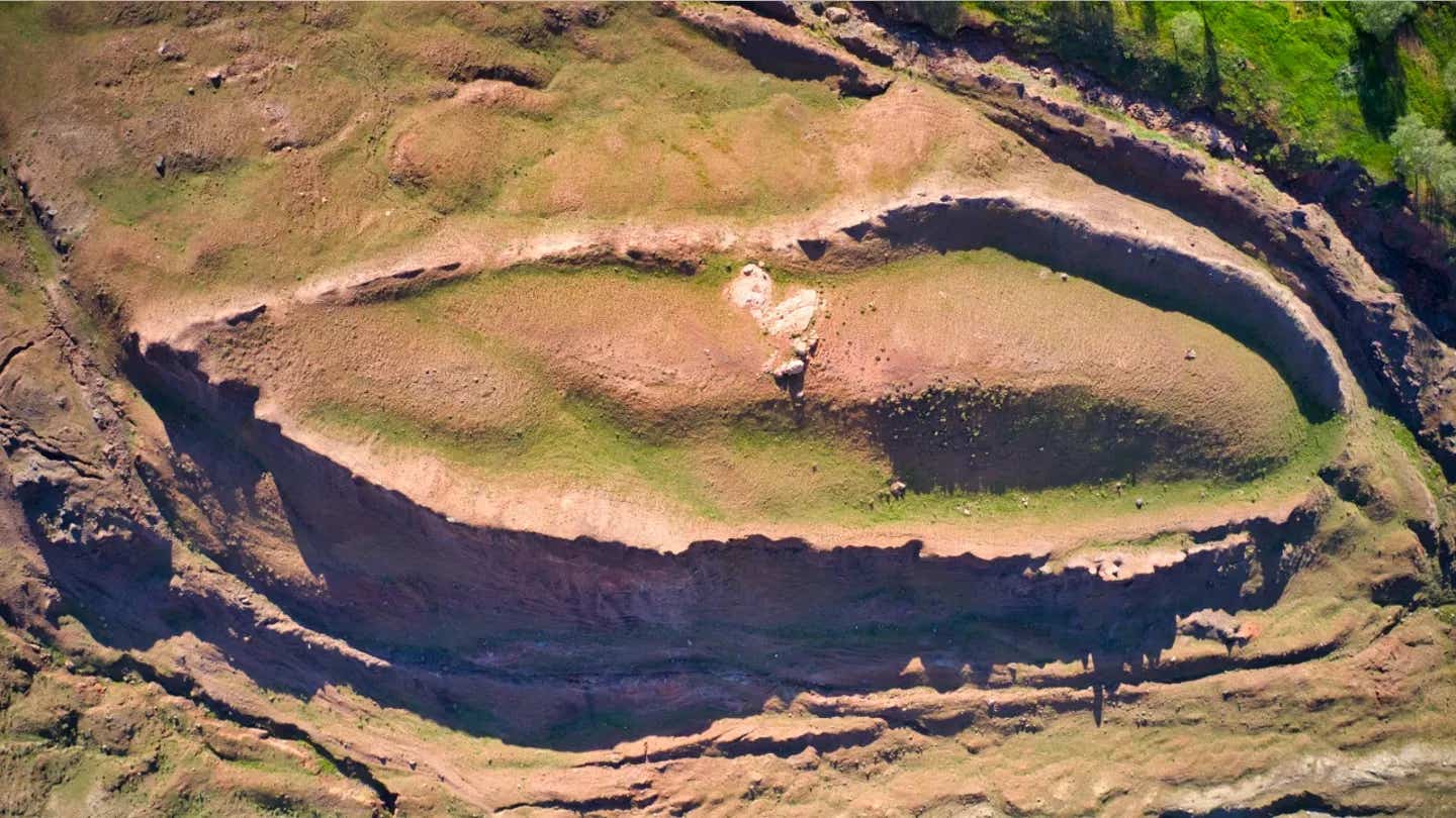 L'énigme de l'Arche de Noé s'approfondit : des tunnels souterrains correspondant à la Bible ont été découverts 3 Researchers studying Turkey’s Durupinar site say they’ve uncovered strong evidence supporting the Noah’s Ark theory.