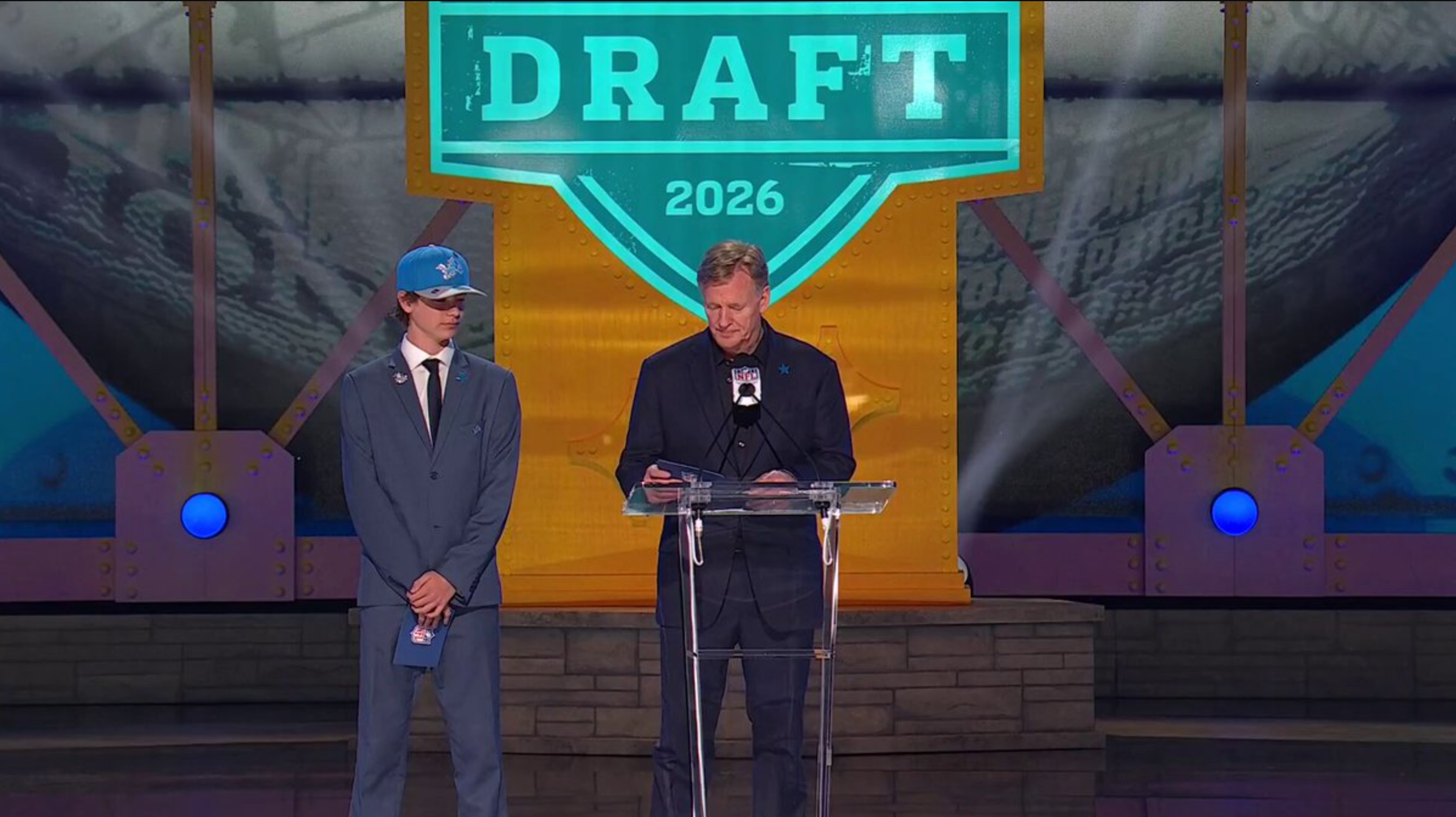 Easton joined @nflcommish to announce our first-round pick on stage in Pittsburgh. 