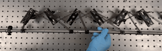 Developed by Associate Professor Paulsen’s team, this mechanical computer can count to three.