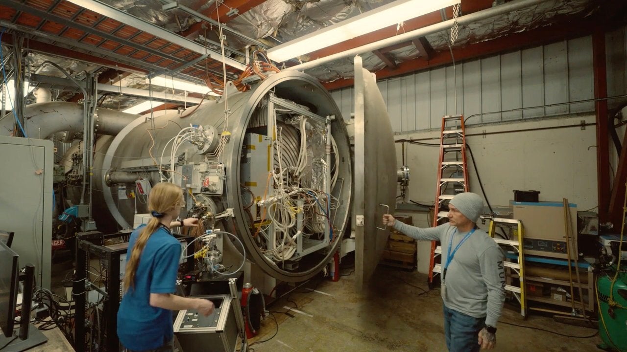 The prototype thruster is enclosed in JPL’s condensable metal propellant (CoMeT) vacuum facility, a unique national asset designed to safely test thrusters using metal-vapor propellants as part of potential megawatt-class electric propulsion systems.