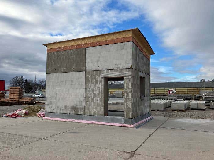 A new reusable brick wall system from Austrian researchers could reduce construction waste and cut carbon emissions by 60%.