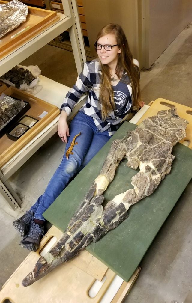 Amelia Zietlow with “Bunker” skull. The study’s lead author, Amelia Zietlow, with the skull of “Bunker