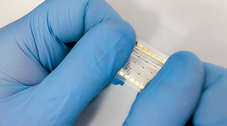 The new device, designed and tested in collaboration with researchers at Argonne National Laboratory, was made possible by the development of manufacturing processes that allow organic electrochemical transistors to be printed onto flexible surfaces. 
