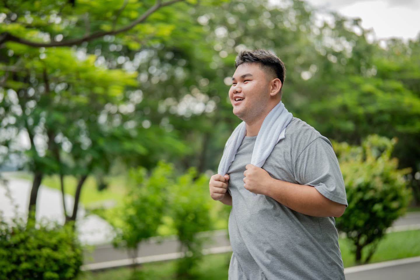 A global study using smartphones and wearable devices found that everyday physical activity improves mood and energy levels.