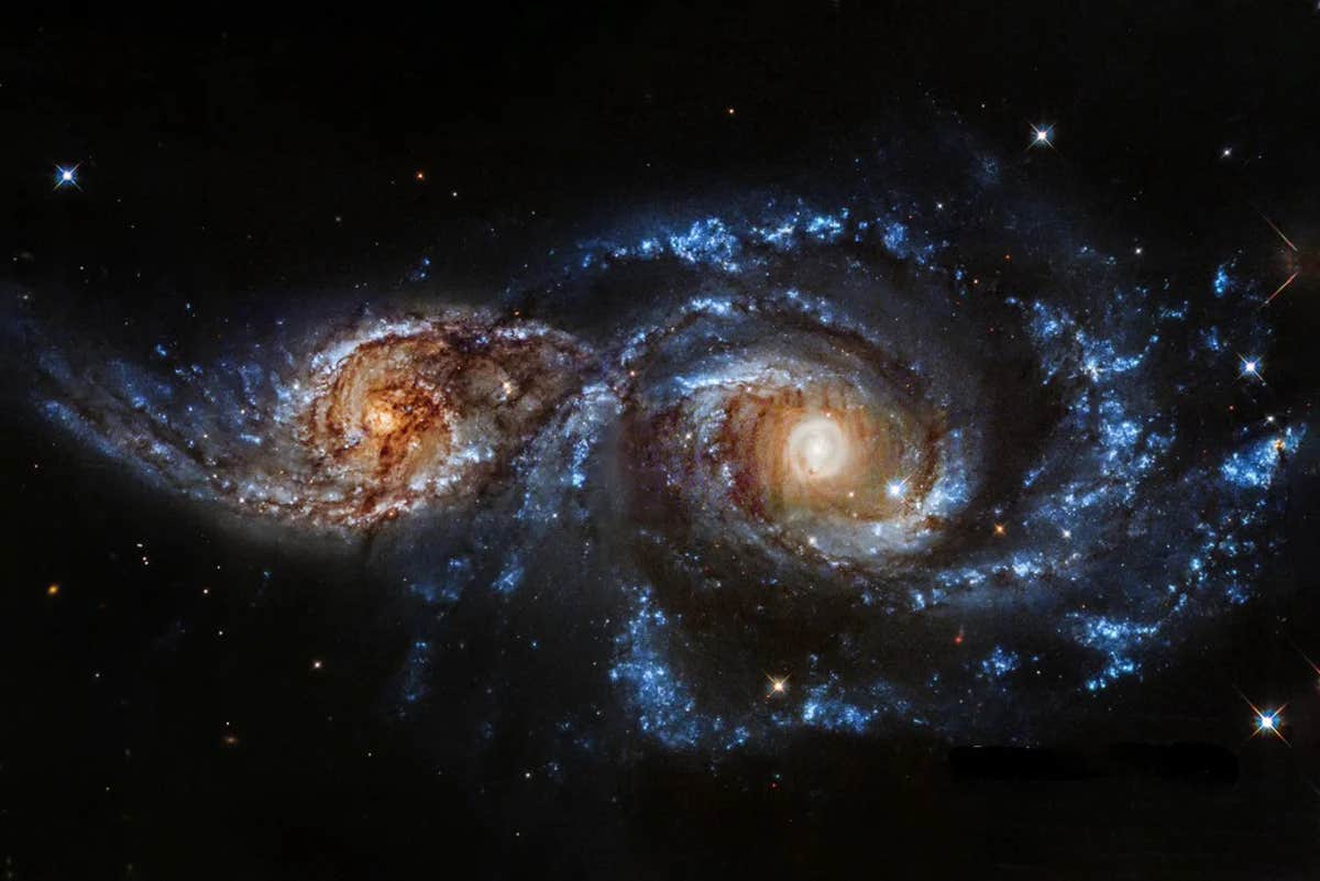 Astronomers have identified a likely evolutionary path linking dusty star-forming galaxies to massive quiescent galaxies that stopped producing stars surprisingly early in cosmic history.