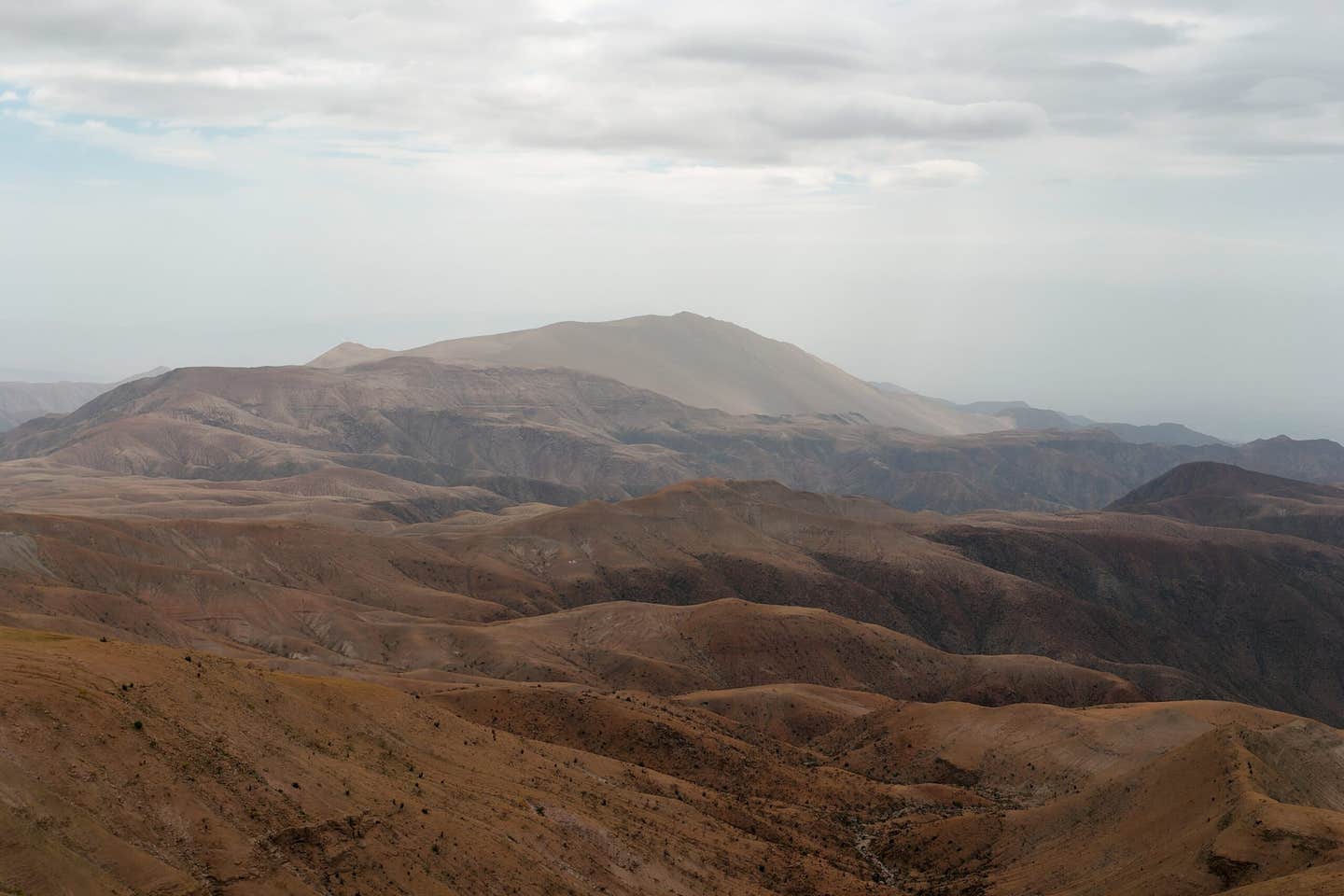 Scientists discover deep mountain soils hold far more carbon than expected, offering new hope for natural climate solutions and better carbon tracking.