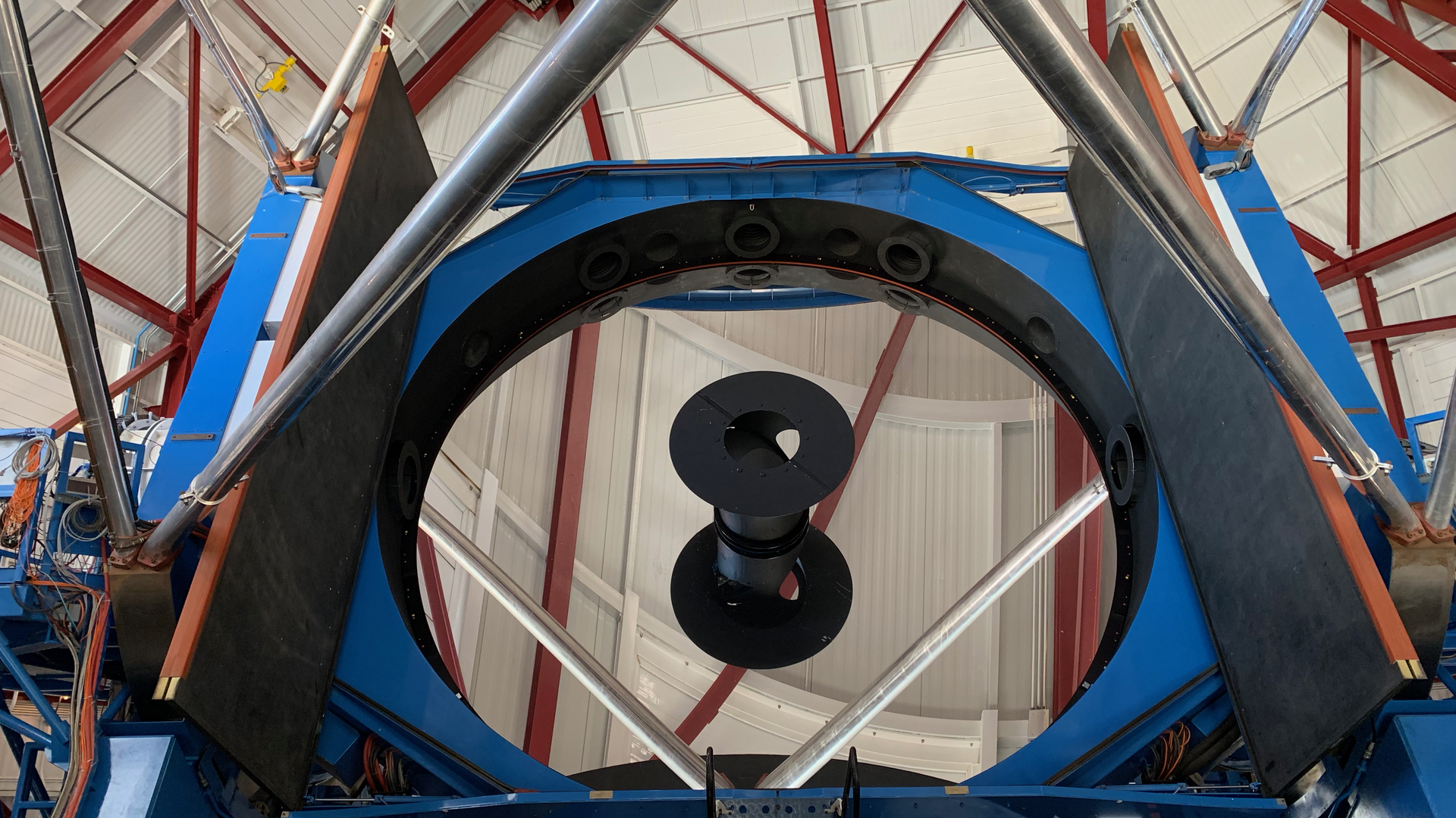 The highly-sensitive Warm Infrared Echelle (WINERED) Spectrograph on the Magellan Clay telescope at Carnegie Science's Las Campanas Observatory in Chile was essential for this groundbreaking research.