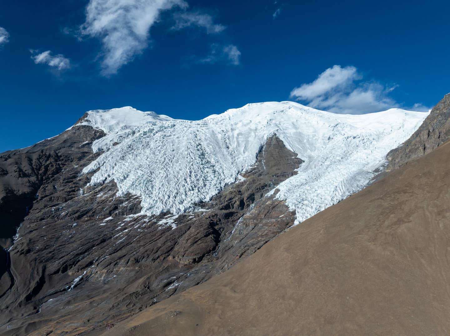 A new machine-learning model maps global glacier ice thickness using more than 7 million measurements.