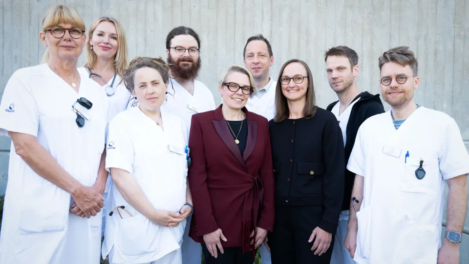 Daniel Lindqvist and Marie Asp together with the research group.