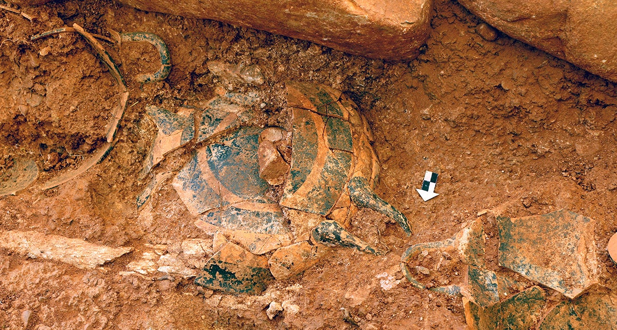 
Close-up of an Attic drinking bowl that was placed upside down in the grave.
